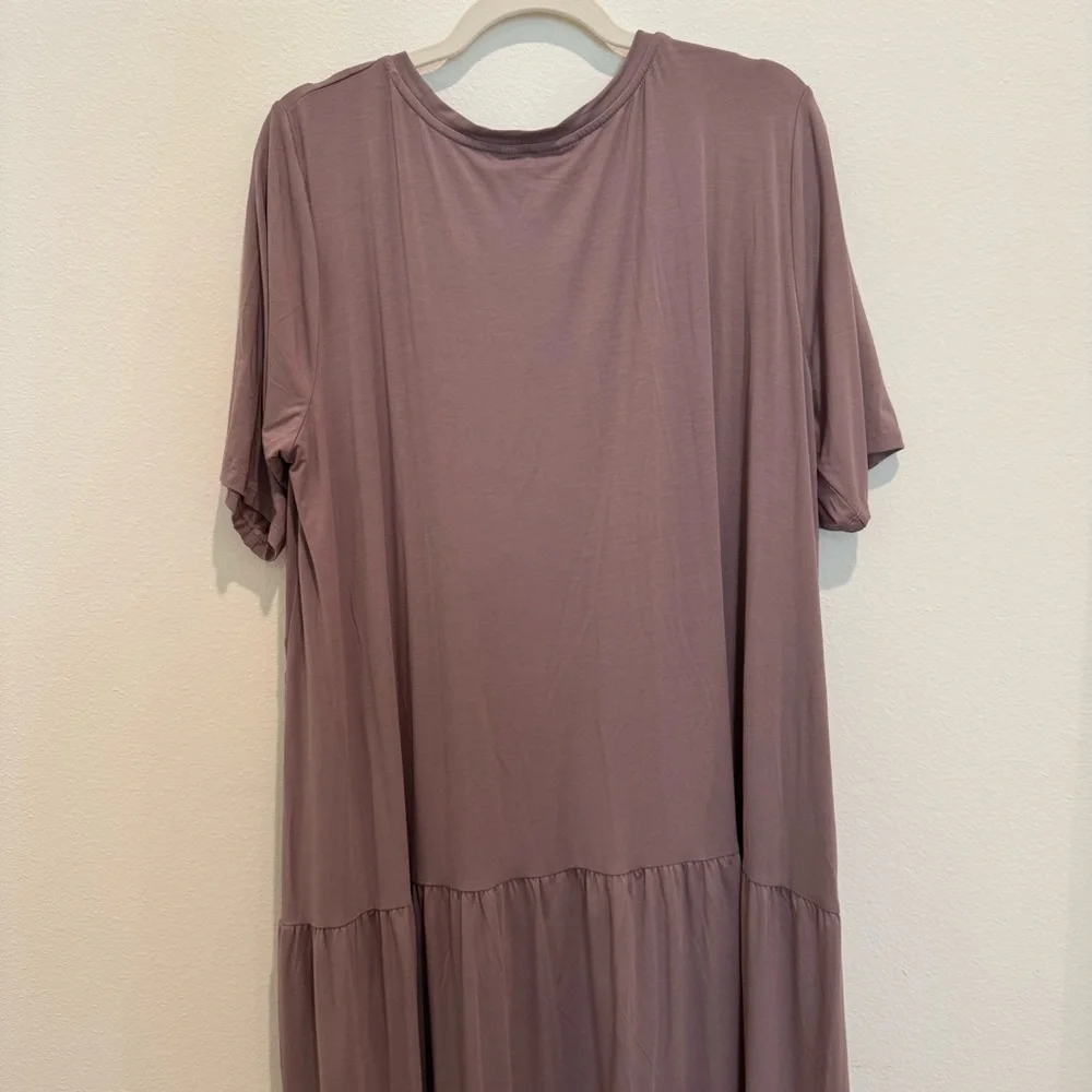 LOGO Mauve Short Sleeve Dress Midi Dress - Picture 8 of 9